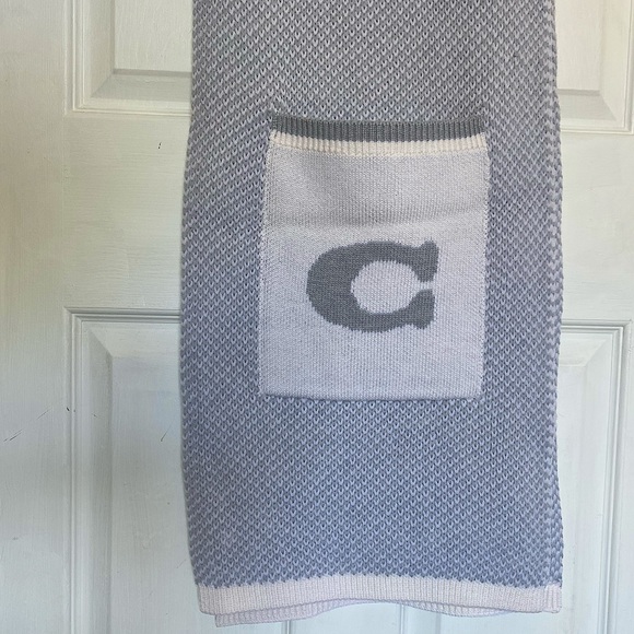 NWOT Coach Knit Scarf with Pockets - Picture 5 of 6